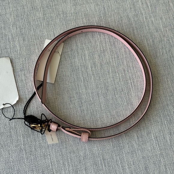 Gucci Double G Patent Leather Thin Belt in pink. Size 95/38. New with tag - Picture 7 of 8